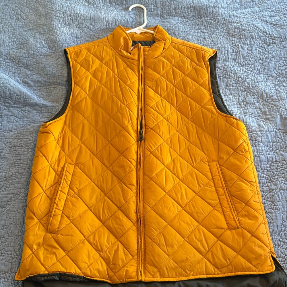 Men’s vest size Large